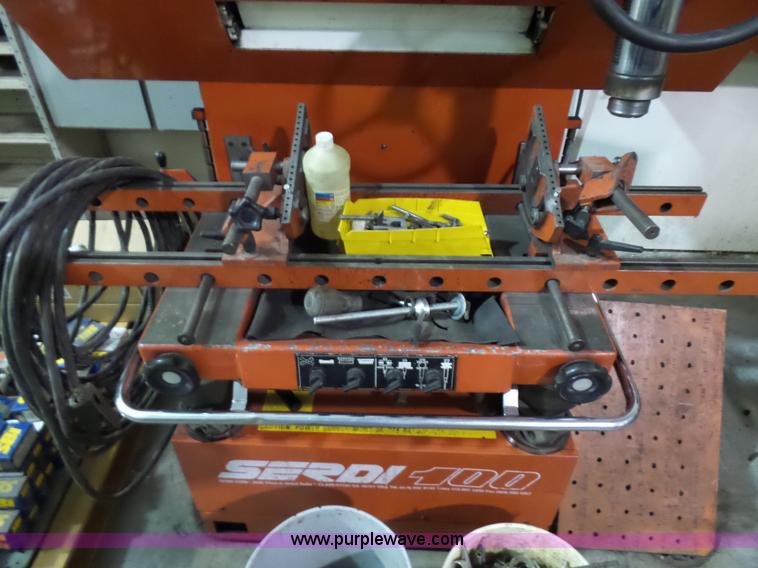 image for item CD9774 1990 Serdi 100 valve seat machine