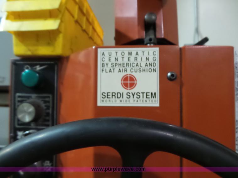 image for item CD9774 1990 Serdi 100 valve seat machine