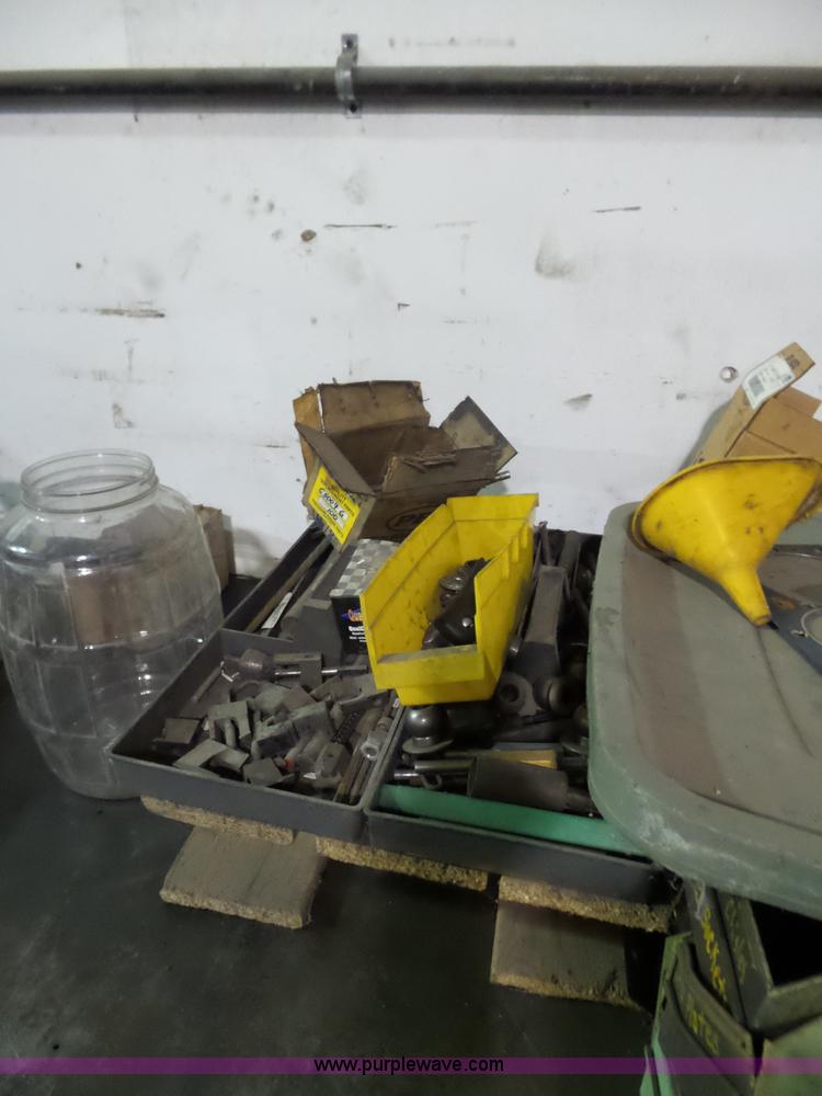 image for item CD9774 1990 Serdi 100 valve seat machine