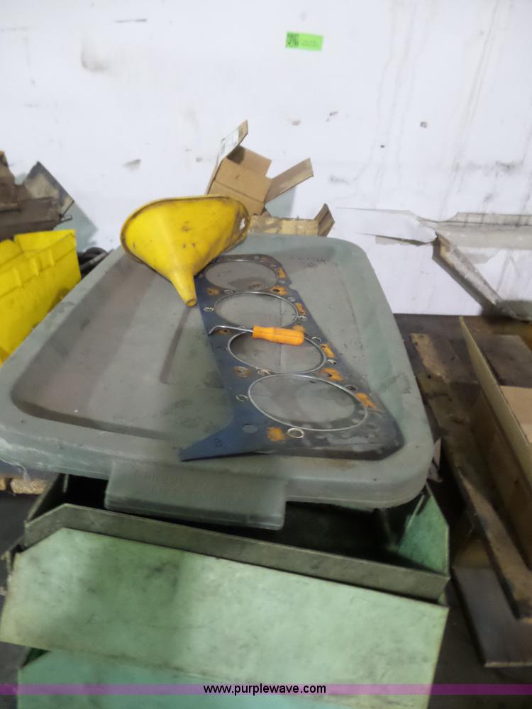 image for item CD9774 1990 Serdi 100 valve seat machine