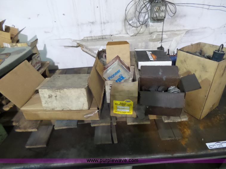 image for item CD9774 1990 Serdi 100 valve seat machine