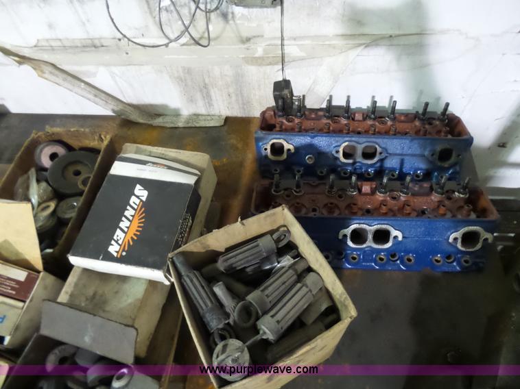 image for item CD9774 1990 Serdi 100 valve seat machine