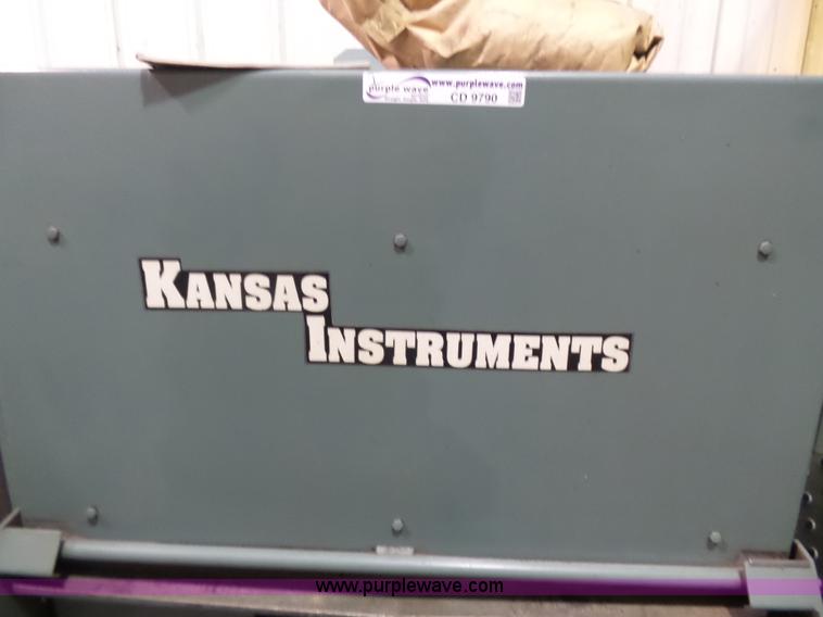 image for item CD9790 1994 Kansas Instruments AB-502B airless shot blaster