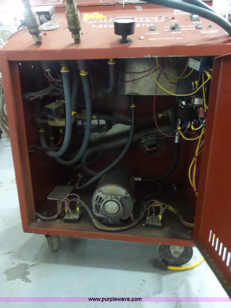 Hot Flush 327 transmission flush machine in Salina, KS Item CD9823