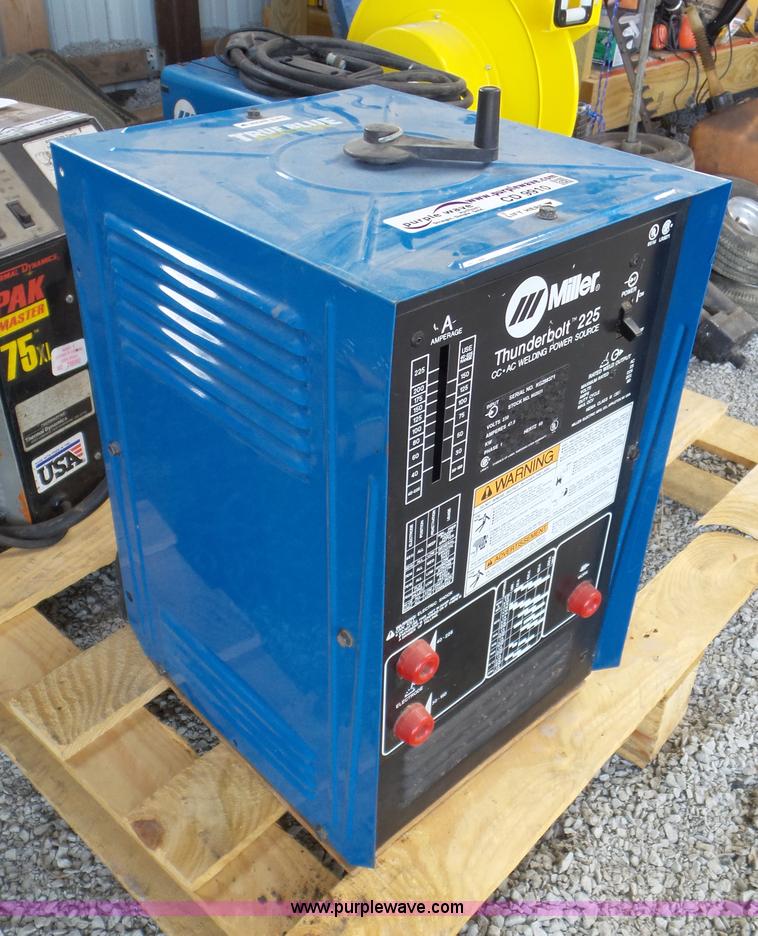 Miller Thunderbolt 225 arc welder in Gallatin, MO Item CD9910 sold