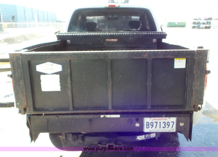 image for item CD9917 2006 Ford F250 Ext. Cab pickup truck