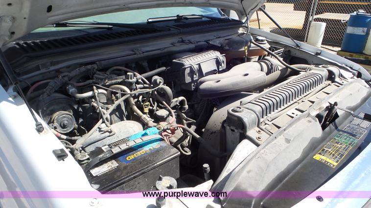 image for item CD9917 2006 Ford F250 Ext. Cab pickup truck