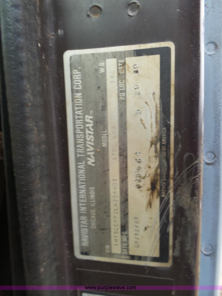 image for item F6571 1990 International 4700 vacuum truck