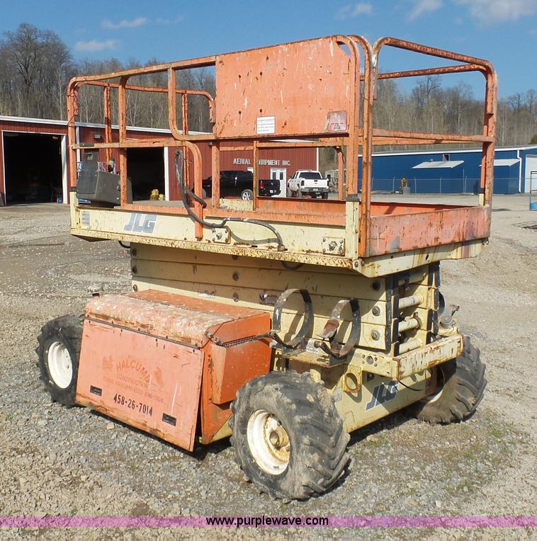image for item G3708 JLG 26MRT scissor lift