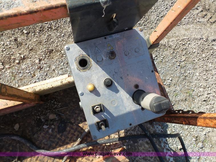 image for item G3708 JLG 26MRT scissor lift