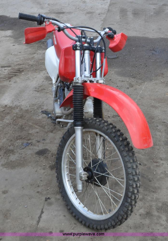 image for item G7317 2001 Honda XR200R motorcycle