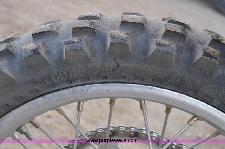 image for item G7317 2001 Honda XR200R motorcycle