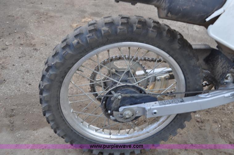 image for item G7317 2001 Honda XR200R motorcycle