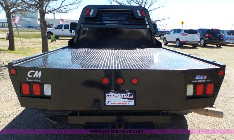 image for item J1252 2011 Ford F550 flatbed truck