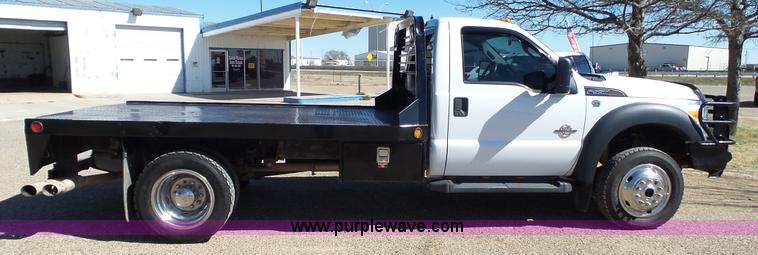 image for item J1252 2011 Ford F550 flatbed truck