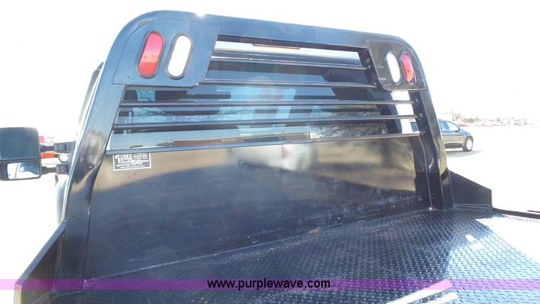 image for item J1252 2011 Ford F550 flatbed truck