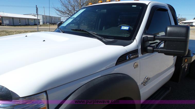 image for item J1252 2011 Ford F550 flatbed truck