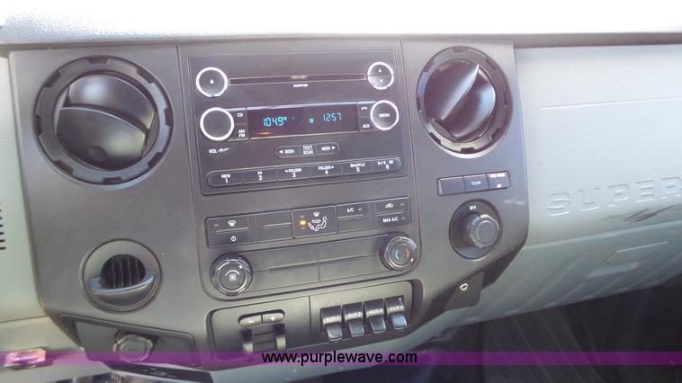 image for item J1252 2011 Ford F550 flatbed truck