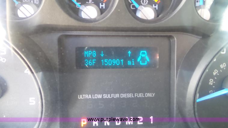 image for item J1252 2011 Ford F550 flatbed truck