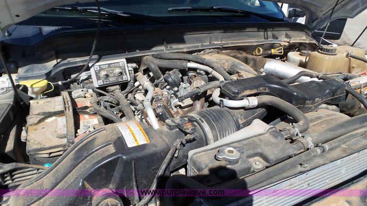 image for item J1252 2011 Ford F550 flatbed truck