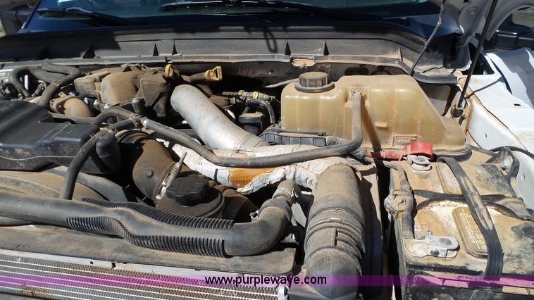 image for item J1252 2011 Ford F550 flatbed truck