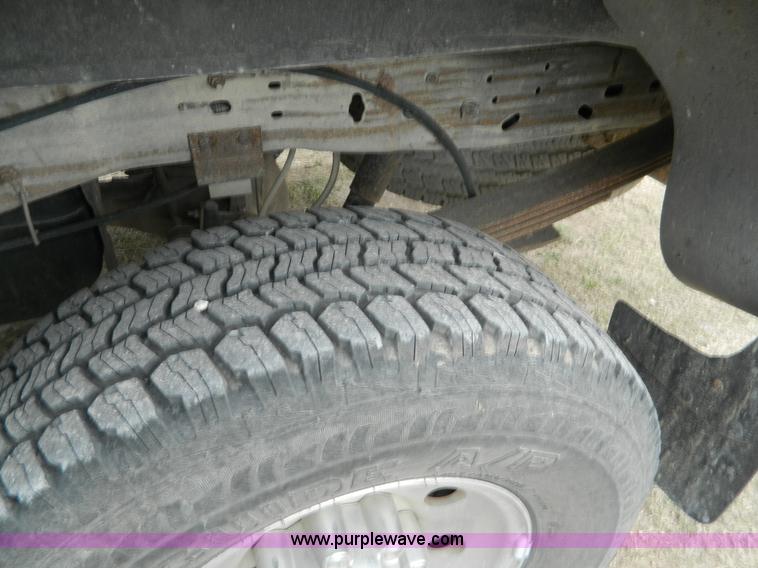 image for item J5138 2000 Ford F250 Super Duty Lariat SuperCab pickup truck