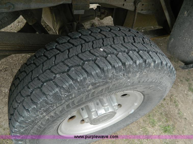 image for item J5138 2000 Ford F250 Super Duty Lariat SuperCab pickup truck