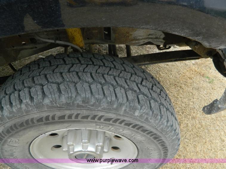 image for item J5138 2000 Ford F250 Super Duty Lariat SuperCab pickup truck