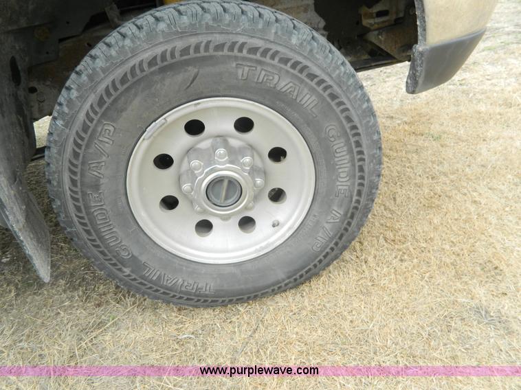 image for item J5138 2000 Ford F250 Super Duty Lariat SuperCab pickup truck