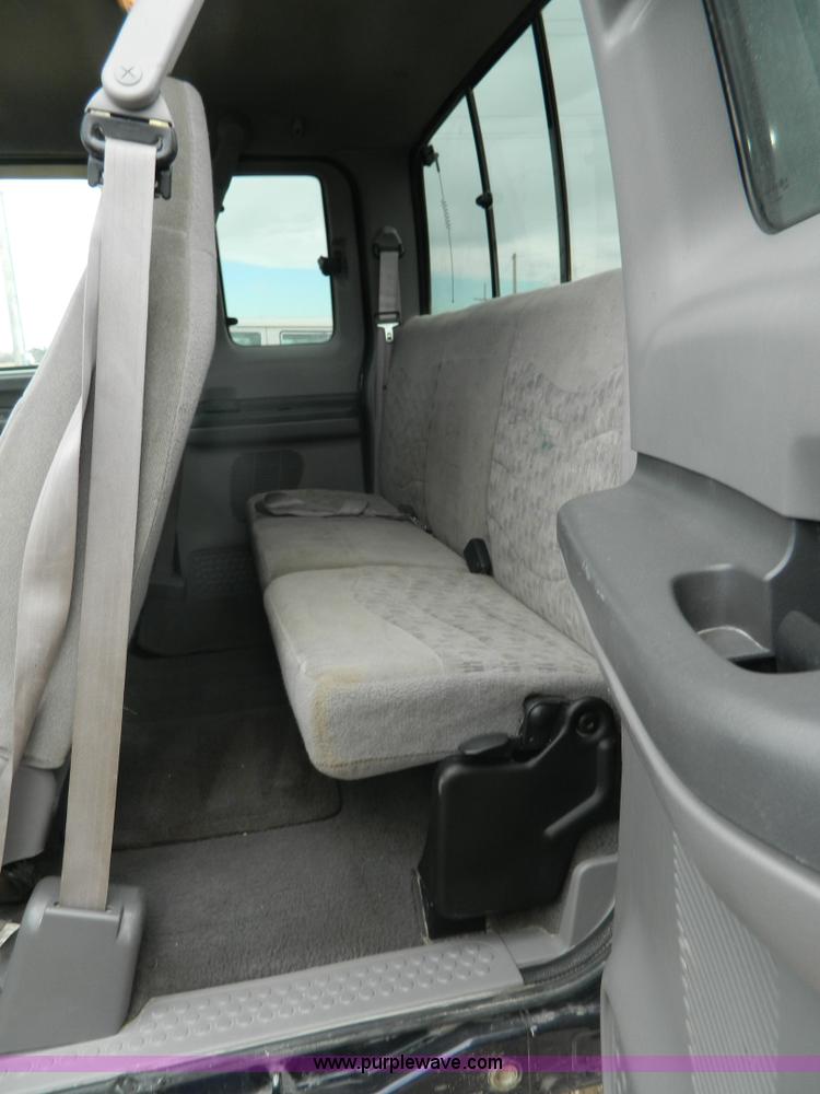 image for item J5138 2000 Ford F250 Super Duty Lariat SuperCab pickup truck