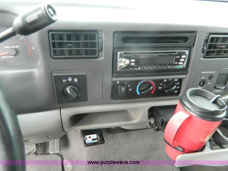 image for item J5138 2000 Ford F250 Super Duty Lariat SuperCab pickup truck