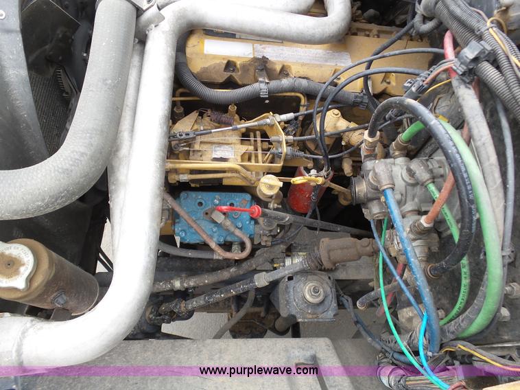 image for item J6191 1997 GMC C7500 service truck