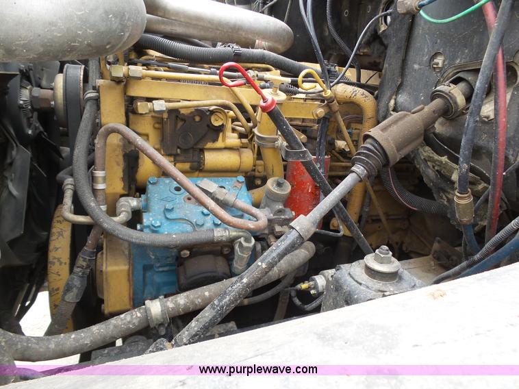 image for item J6191 1997 GMC C7500 service truck