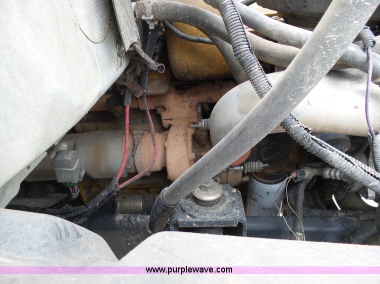 image for item J6191 1997 GMC C7500 service truck