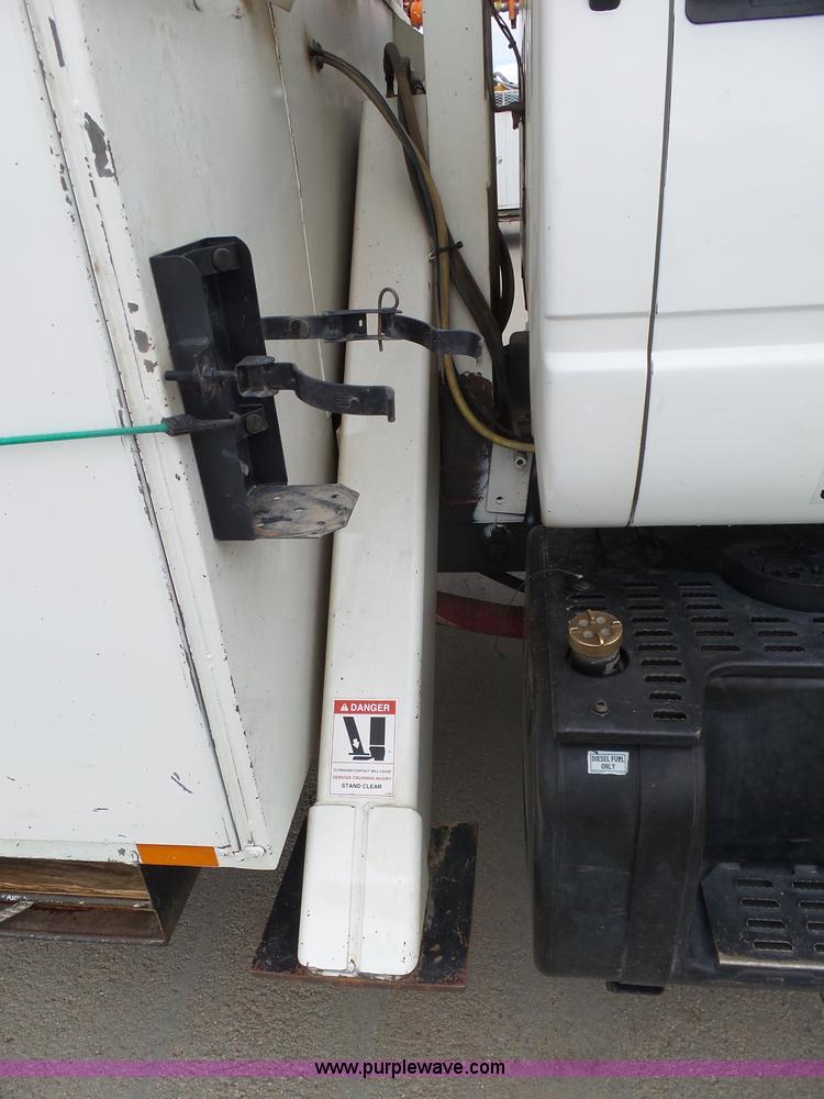 image for item J6191 1997 GMC C7500 service truck