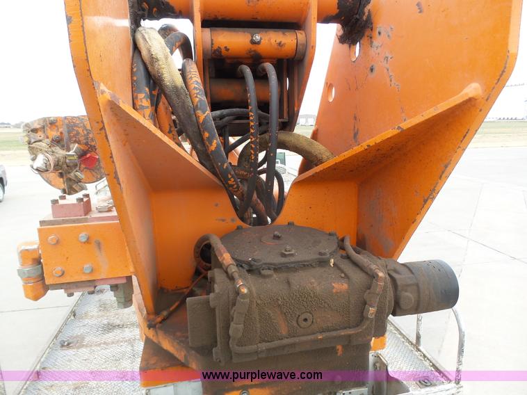 image for item J6191 1997 GMC C7500 service truck