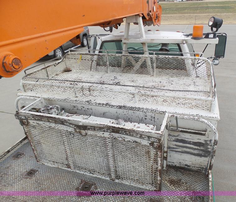 image for item J6191 1997 GMC C7500 service truck