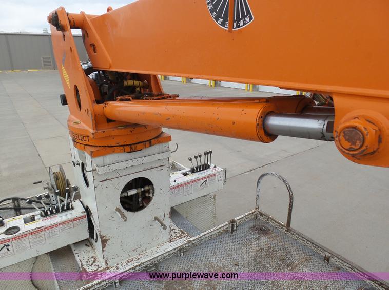 image for item J6191 1997 GMC C7500 service truck