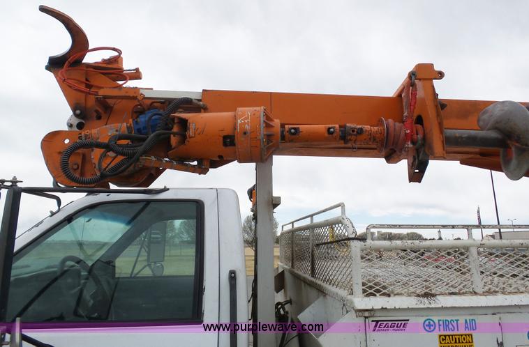 image for item J6191 1997 GMC C7500 service truck