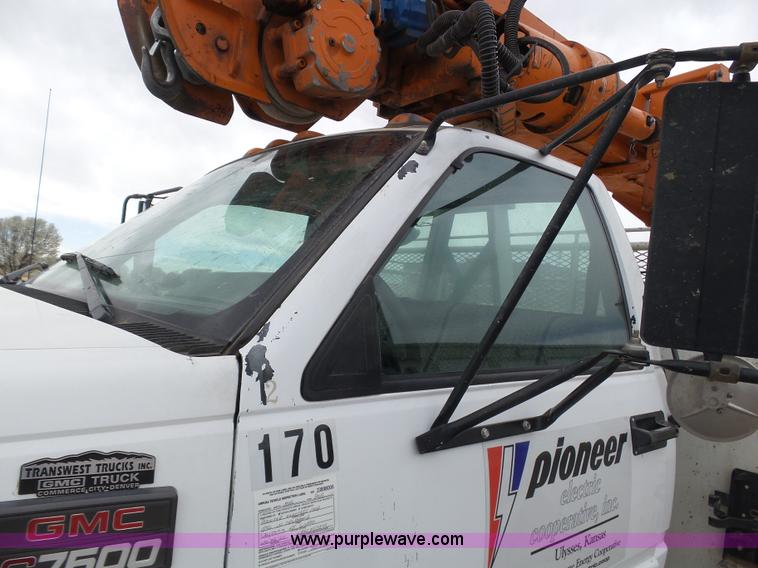 image for item J6191 1997 GMC C7500 service truck