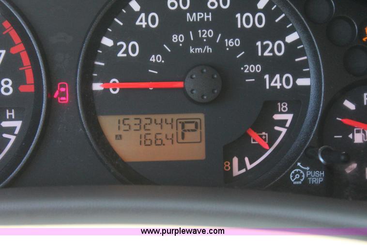 image for item J7546 2012 Nissan Frontier Crew Cab pickup truck