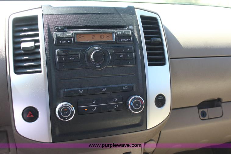 image for item J7546 2012 Nissan Frontier Crew Cab pickup truck