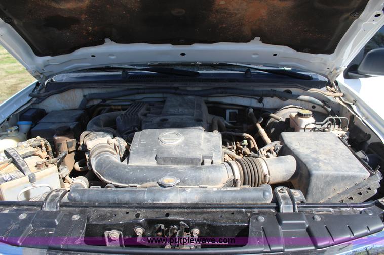 image for item J7546 2012 Nissan Frontier Crew Cab pickup truck