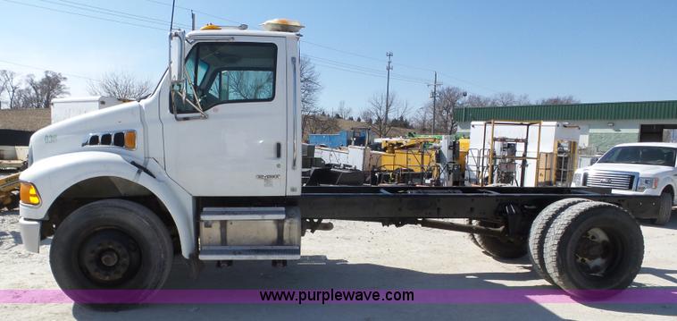 image for item J8937 2004 Sterling Acterra cab and chassis