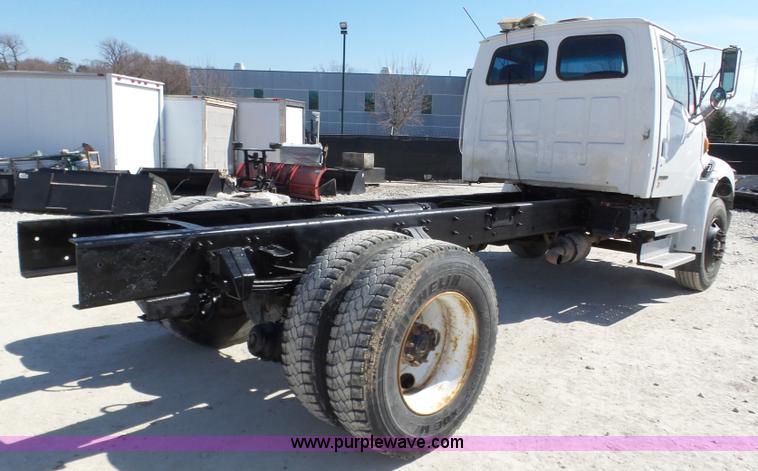 image for item J8937 2004 Sterling Acterra cab and chassis