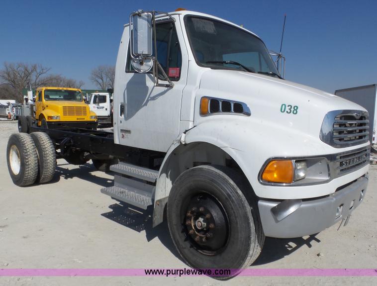 image for item J8937 2004 Sterling Acterra cab and chassis