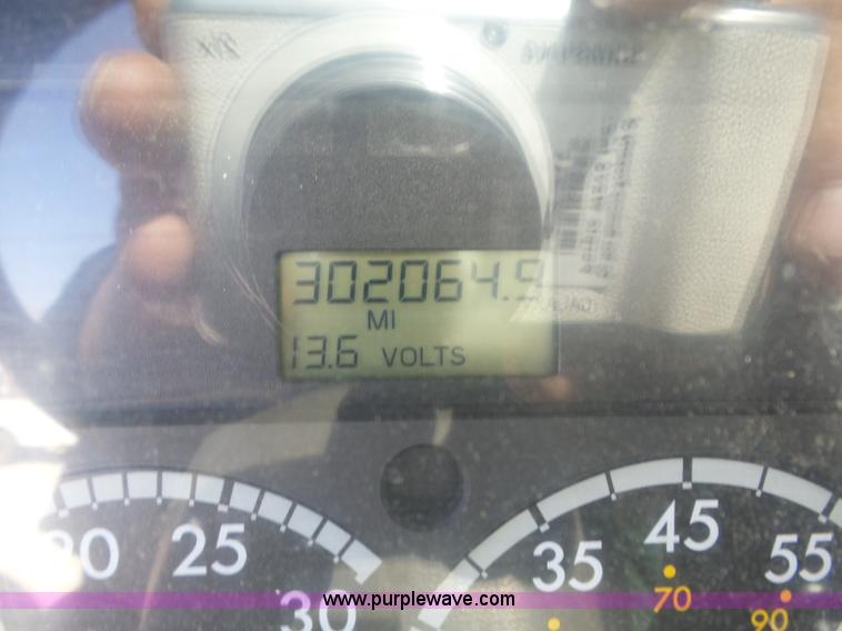 image for item J8937 2004 Sterling Acterra cab and chassis