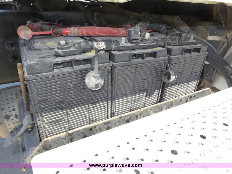 image for item J8937 2004 Sterling Acterra cab and chassis