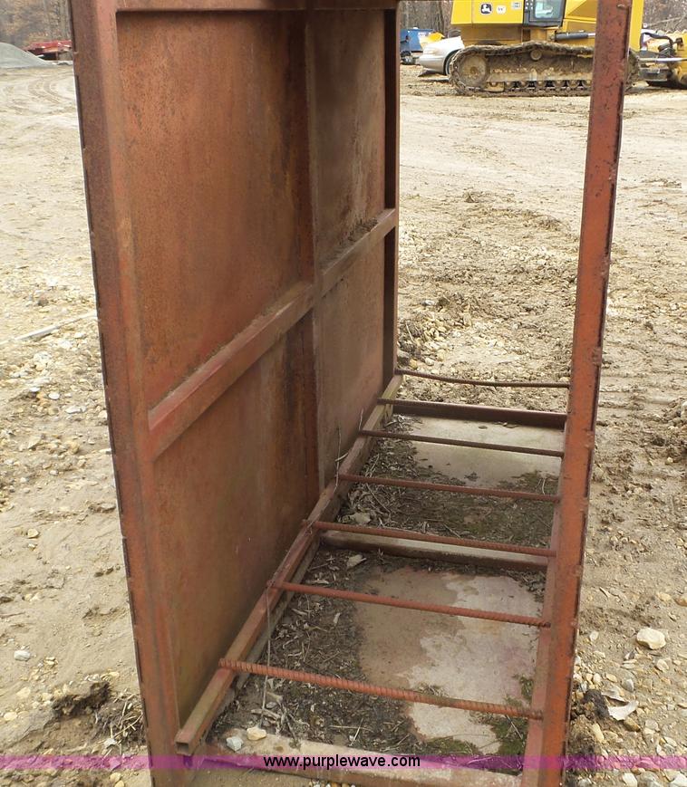 image for item K3497 Trench box