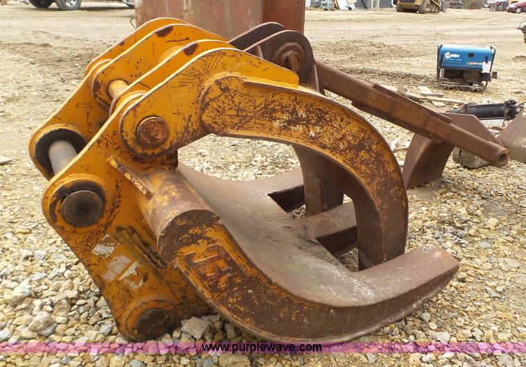 image for item K3499 SEC excavator grapple